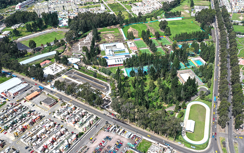 ObrasQuito's tweet photo. 📄[BOLETÍN]

👍🏾80% de avance de obras en el #ParqueCarollo

󠀥🏞️Canchas de fútbol, voleibol, básquet, 🅿️estacionamientos y 🤸‍♀️varios espacios recreacionales.

👉Lee más: https://t.co/6nTl8g4Dir https://t.co/A1HOVqHjC9