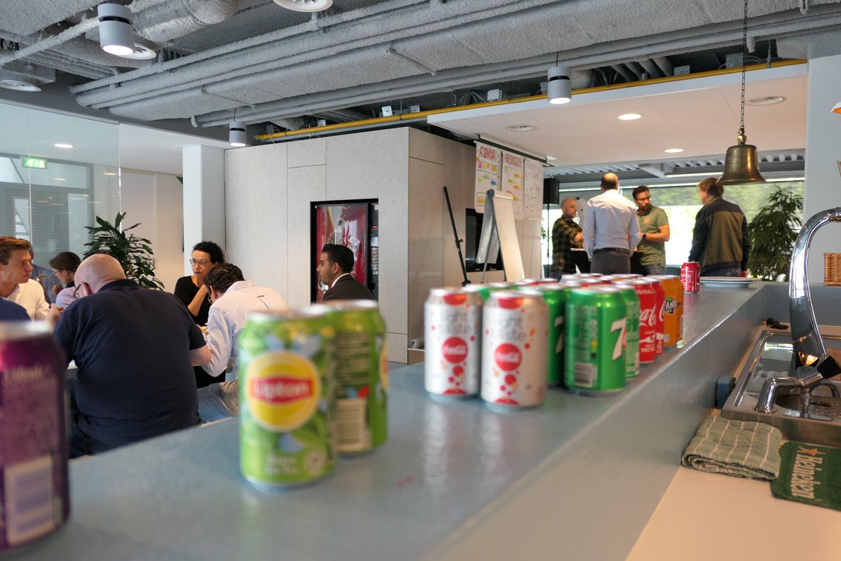 LINKITGroup's tweet photo. . @Coach_Labs_ #meetup bij ons op kantoor! Supergave interactieve #workshop om je #coachingsvaardigheden een boost te geven. #agile #scrum #coaching https://t.co/gsjeUSipzv