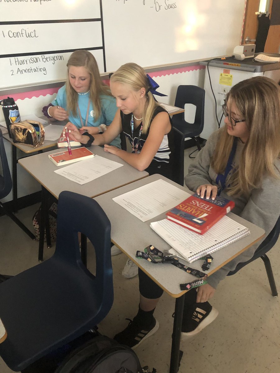 baileytaylorc's tweet photo. Exploring new books to determine author’s purpose #killianmustangs https://t.co/CG9pEGVhpT