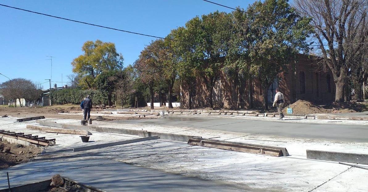 📆 Trabajos de Hoy 
#Obras⚒#ServiciosPúblicos 🚜

⚠️ Tránsito cortado en Av. 49 entre 48 y 52 por estas obras; 50 bis entre 49 y 47.

📣Info completa acá ▶️muvc.gob.ar/trabajos-del-d…