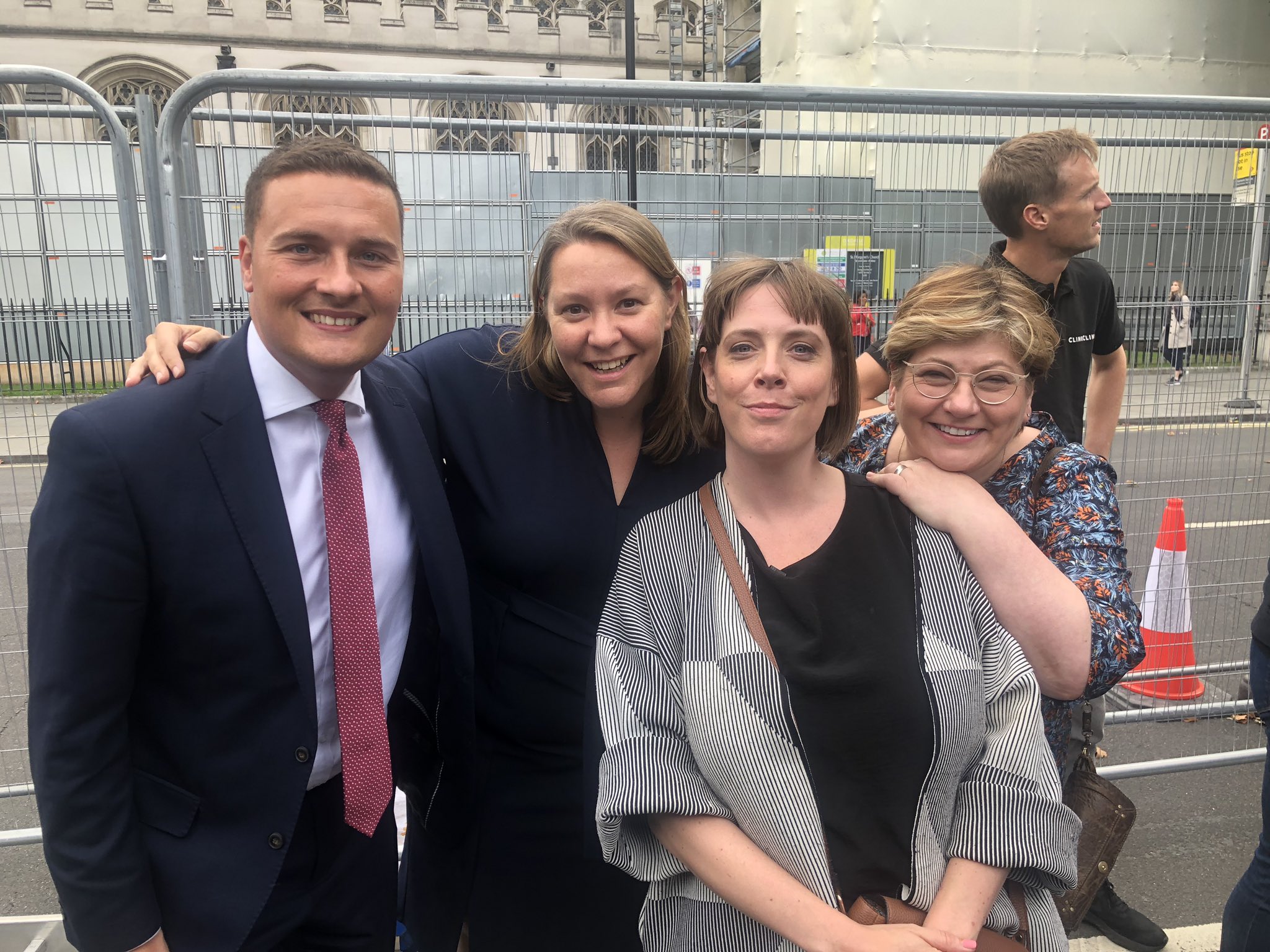 EDonOhFW4AAcHAg.jpg:large