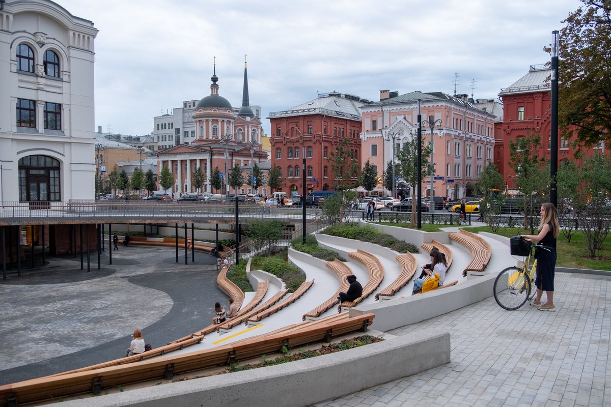 usolt's tweet image. Ну что, девочки и мальчики, Яму у Политеха открыли. А вместе с ней и холодную галерею