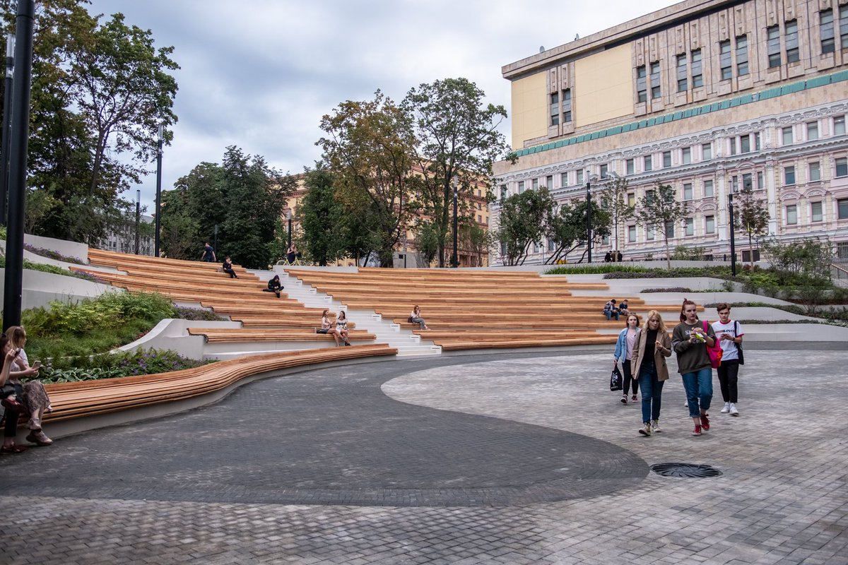 usolt's tweet image. Ну что, девочки и мальчики, Яму у Политеха открыли. А вместе с ней и холодную галерею