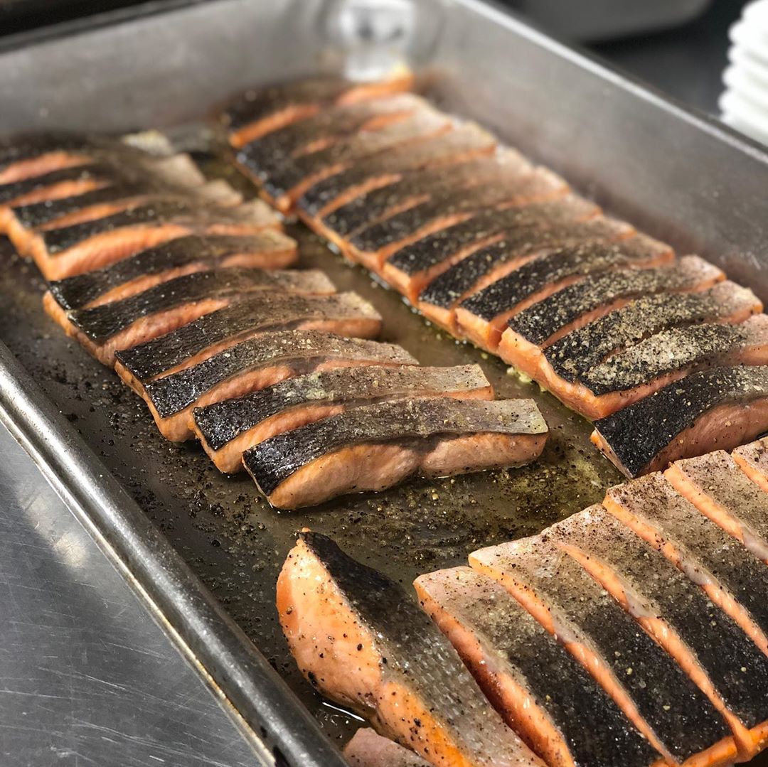 HeadwatersPDX's tweet photo. #TBT to our Salmon Bake! Between Coho, King and Sockeye salmon, this was a unique (and delicious) opportunity to explore their differences and celebrate the Pacific Northwest's most iconic fish! https://t.co/Dt839rxHy6