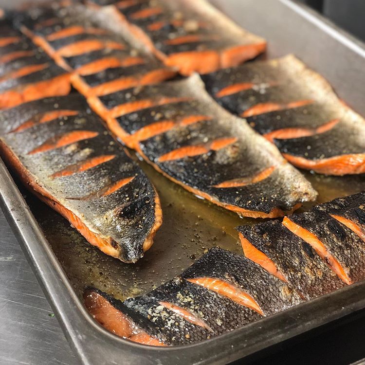 HeadwatersPDX's tweet photo. #TBT to our Salmon Bake! Between Coho, King and Sockeye salmon, this was a unique (and delicious) opportunity to explore their differences and celebrate the Pacific Northwest's most iconic fish! https://t.co/Dt839rxHy6