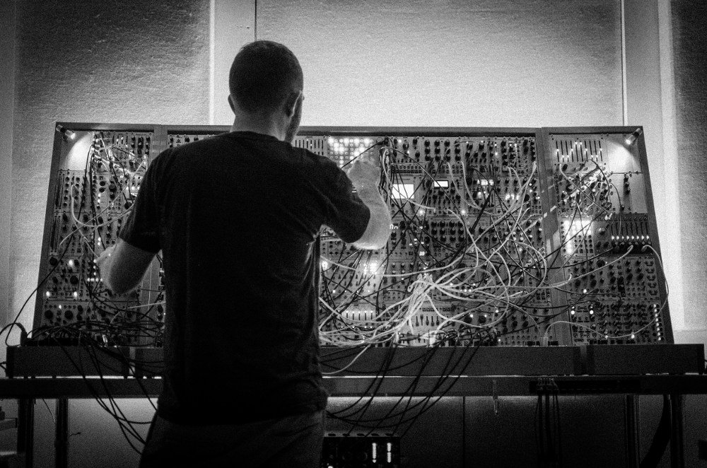 selftitledmag's tweet image. Modular synth racks don't have to make cold + calculated music. @datachi_'s latest is actually warm and welcoming, not to mention deeply personal =&amp;gt; self-titledmag.com/datach-i-video… #selftitledpremiere