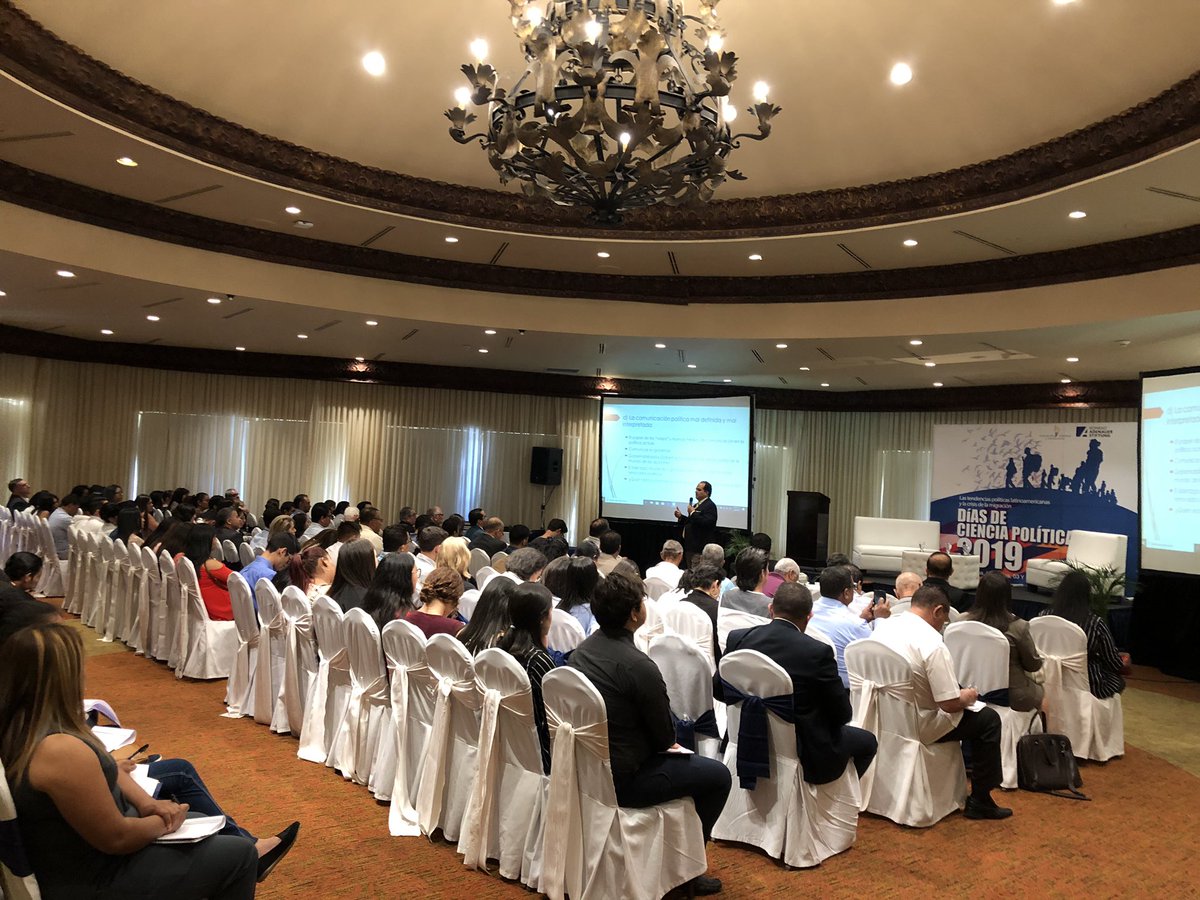 #KASHonduras junto a #ALD en Días de Ciencia Política, abordando las tendencias políticas latinoamericanas y la crisis de la migración. Gracias a nuestros ponentes internacionales por su colaboración @jmag2010 <a href="/Claudioalpizar/">Claudio Alpizar Otoya</a> <a href="/StephanieAlenda/">Stéphanie Alenda</a> <a href="/FerZarabozo/">Fernando G. Zarabozo</a>