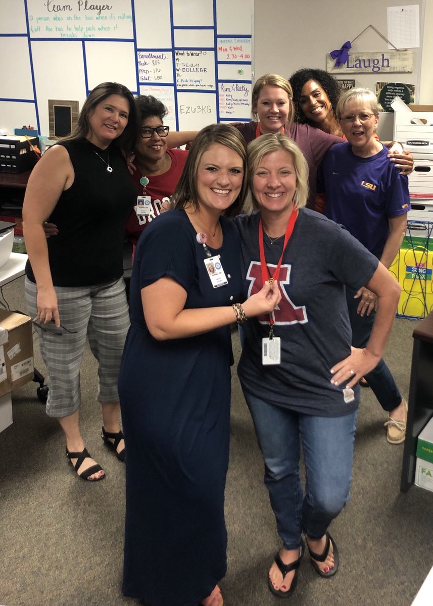 Congrats Kim Harper on 15 years of service in Humble ISD <a href="/HumbleISD_PREK/">HumbleISD ECE</a> @HumbleHaynes <a href="/MrsKimharper/">Mrs. Harper</a>