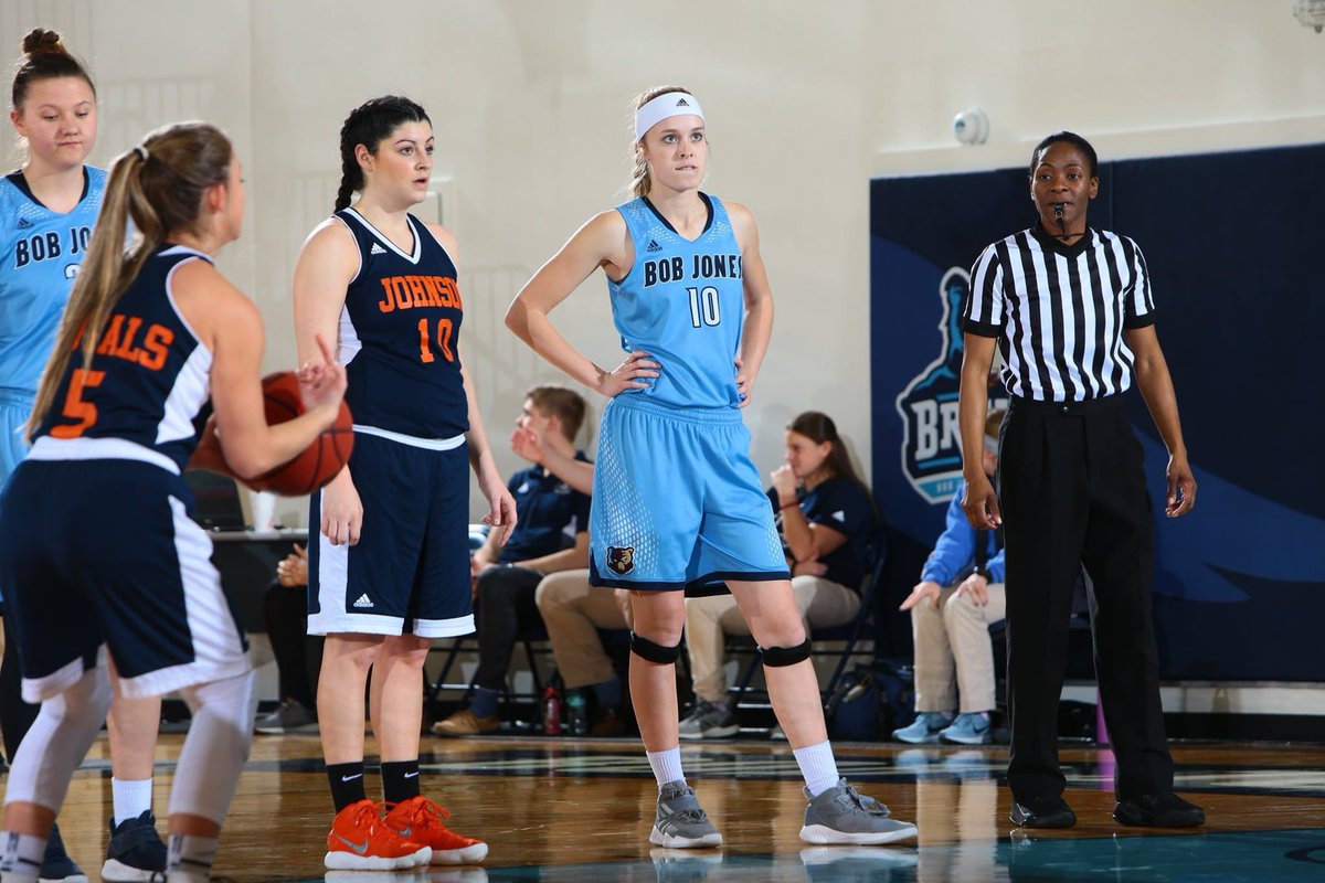 BJUBruinsWBB's tweet image. There are 2 kinds of people when it comes to syllabus day...which one are you?? #WeAreBruins #SyllabusDay