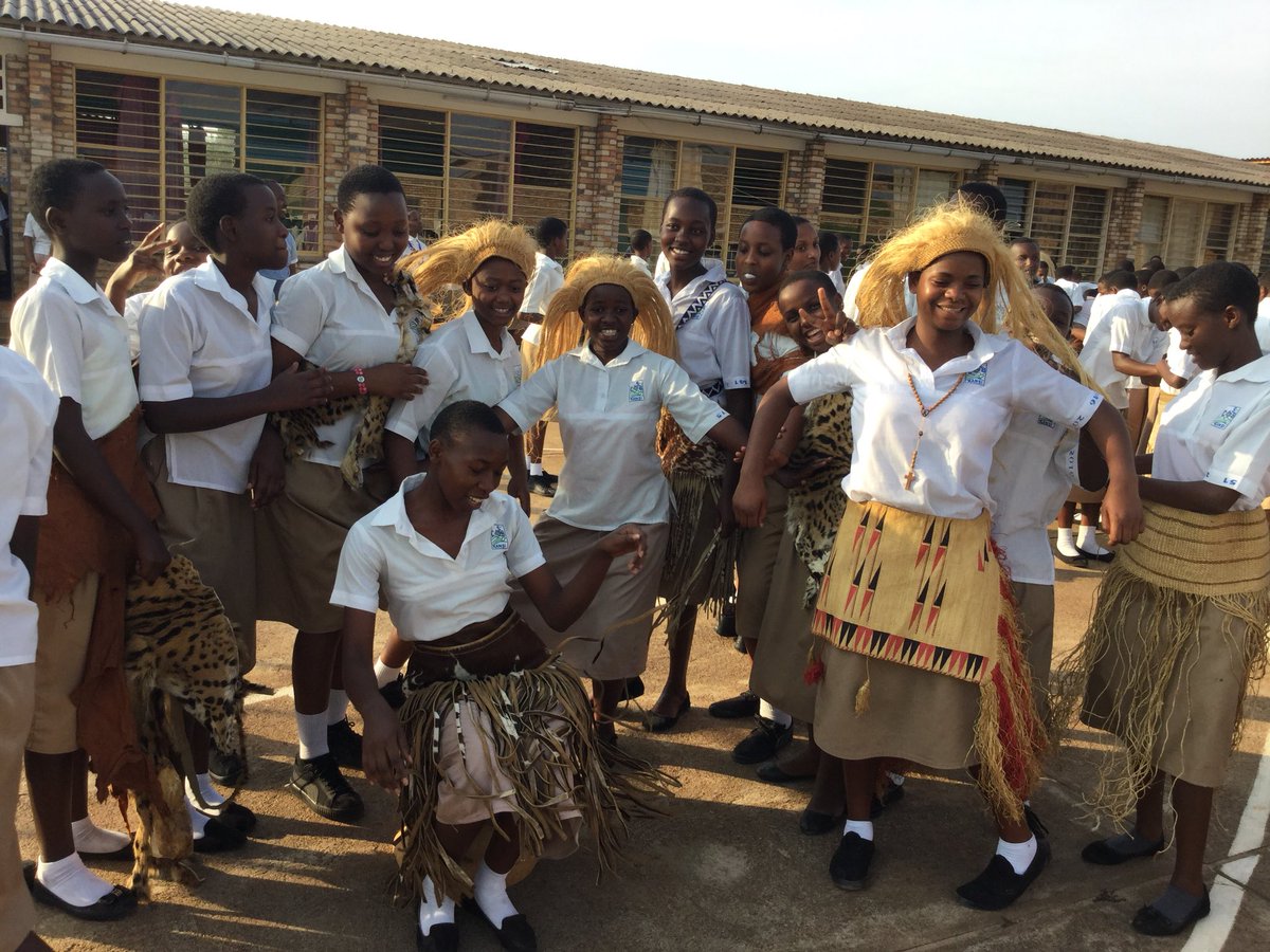 RwandaMuseums's tweet photo. #OutreachMuseumsProgram
Students favorite time @CStBernard -Kansi https://t.co/i9E4CJ4M37