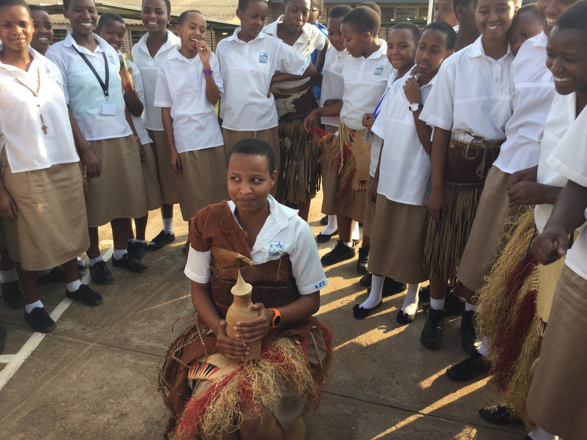 RwandaMuseums's tweet photo. #OutreachMuseumsProgram
Students favorite time @CStBernard -Kansi https://t.co/i9E4CJ4M37