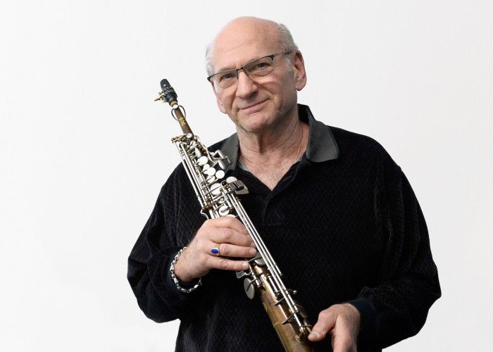 DownBeatMag's tweet image. Happy birthday to Dave Liebman!

Here’s the reedist chatting about Miles Davis’ ‘On The Corner’ and revisiting the album: bit.ly/2CCm6D5