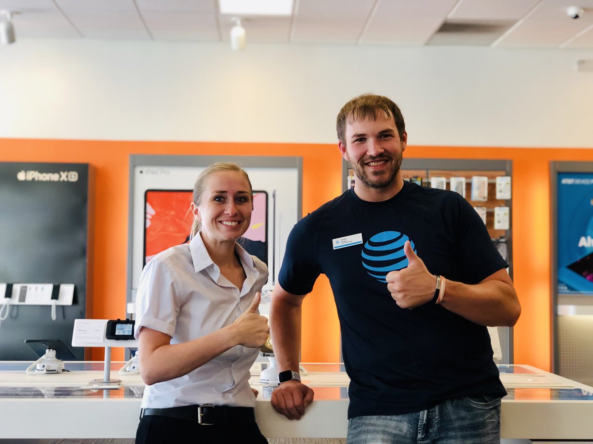 Great visit with <a href="/ChrisHinds19/">Chris Hinds</a> today in Conway! He said he will be taking the Business Broadband AND CRU trophy for September! #smallbusinessmonth <a href="/WolfofCentral/">WolfofCentral</a> @jesplunkett <a href="/CrystalBoling/">Crystal Boling</a> <a href="/tmcnatt/">Tim McNatt</a> <a href="/chrisdonan/">Chris Donan</a> <a href="/HardawayJoshua/">Joshua Hardaway</a>