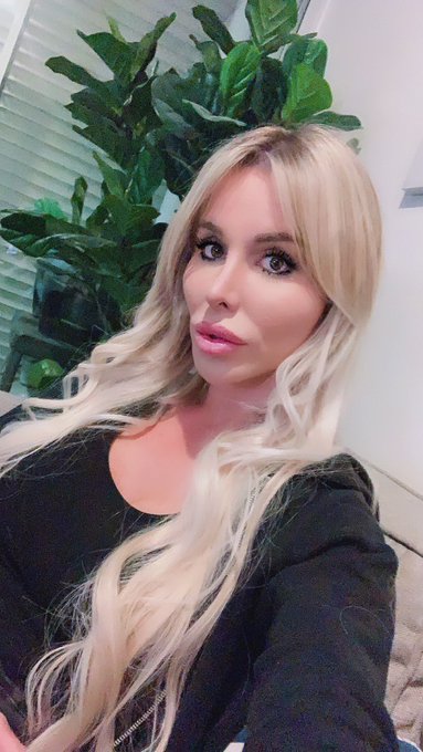 Hello Sydney https://t.co/D1wLnkFQDc<a href="/tag/bobstgirls"class="tags"><span>#bobstgirls</span></a>