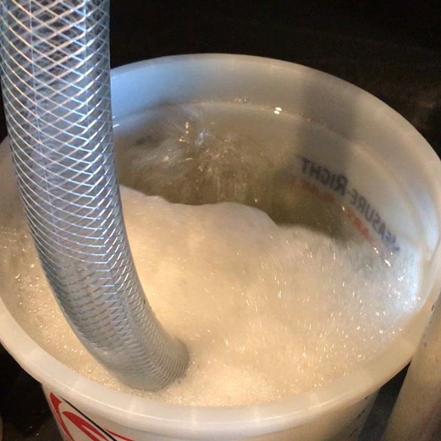 The nucleation point game is strong with this one. Double dry hopped with Citra & El Dorado & Amarillo. Inspiration is Brewing at @thirstyeyebrew #NEIPA #nmbeer #abqbeer #angryhops Watch #Instavideo:https://t.co/zlhTnXrNq2 https://t.co/7CYgcEPF2z