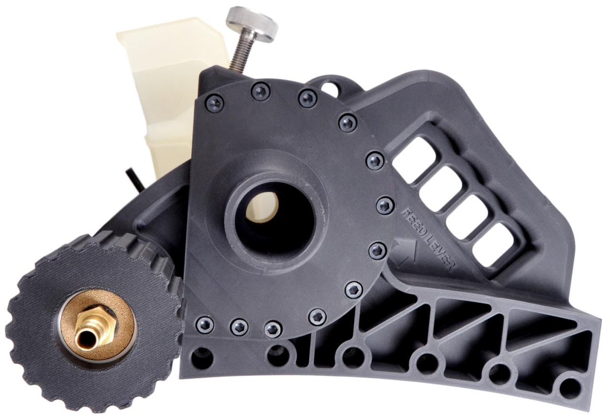 Markforged's tweet photo. By combining an off-the-shelf motor and blade with a #3Dprinting custom circular saw housing, @Siemens Gas &amp; Power division was able to save both time and money while repairing gas turbines in the field. 

Read the full case study here: https://t.co/Q9wqzs7ZfS
#printstronger https://t.co/07flYcTiRU