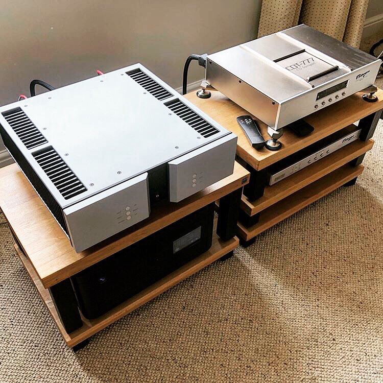 Great photos of a <a href="/lotus_340r/">Lotus Hifi</a> install ft. Vitus SIA-025 int amp and two #PodiumReference racks in solid oak with black legs. Enjoy the benefits of solid hardwood for an enhanced acoustic experience.

Part of our bespoke range for full customisation.

lotushifi.co.uk