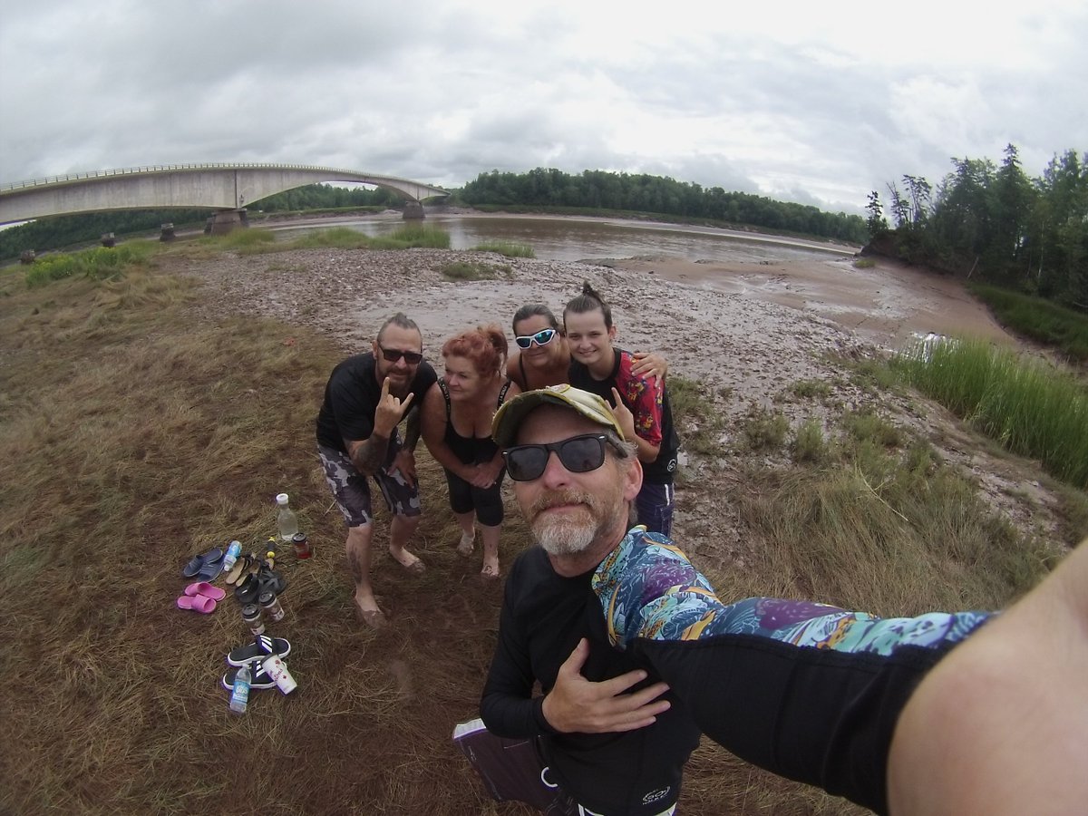 Broken_MacAtom's tweet image. #MudSliding in #NovaScotia #WorldLargestTides