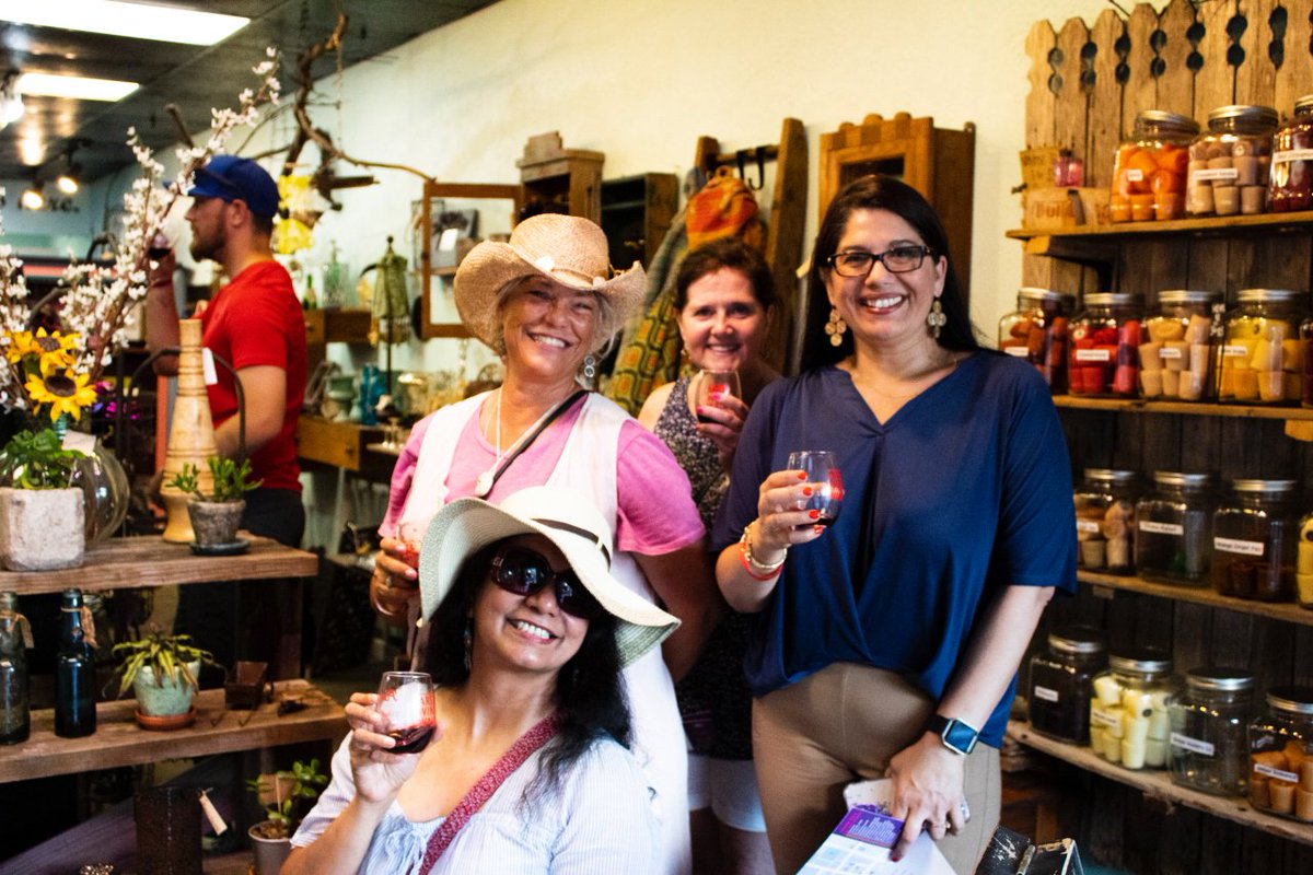 DowntownPlano's tweet photo. Friends, shopping, wine and live music - Yes, please! Join us September 12th from 5 - 9:15PM at #downtownplano’s Art and Wine Walk presented by @PlanoMagazine!
Get your tickets here: https://t.co/Qw15Skx0tq
#winelovers #wine #winesamples #winesampling #whitewine #redwine https://t.co/B6r18L3yh6