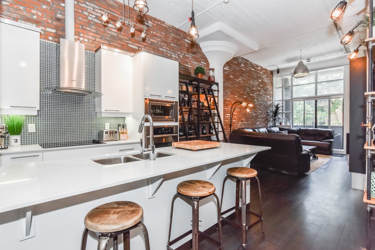 trilliumwest's tweet photo. A one of a kind space in #DTK is here for you, boasting some big-time modern brilliance and beautiful urban flare. Get ready for some big bold living, Benton is a space made for entertaining, and memories that’ll keep on giving --> https://t.co/HjbRPCRqOh @NickPopeTW #MovetoKW https://t.co/feNVjZfFVE