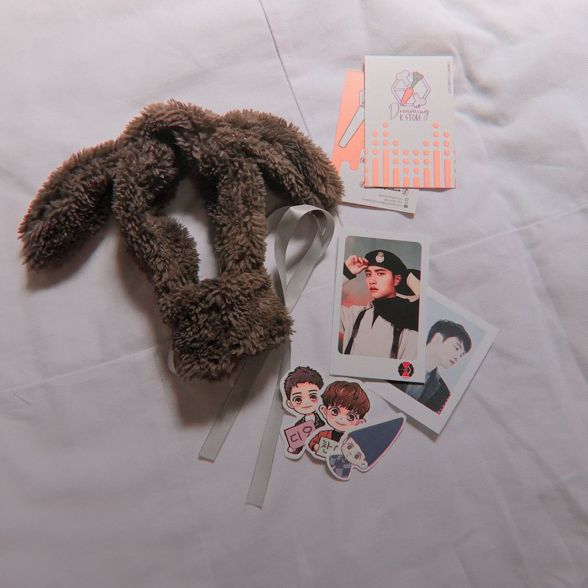 luhanlian's tweet photo. a pelúcia chegou ontem aqui em casa 😭😭😭😭😭 é simplesmente perfeita, eu literalmente morri de amores!!!! amei tanto os brindes do soo e do chanyeol 😔💕
veio super bem embalada, nada a reclamar. muitíssimo obrigada 💝💘💖💗
@DreamingKstore  #DreamingFeedback https://t.co/G6XL2rO5qz