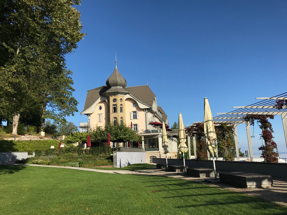 esrischweiz's tweet image. "GIS auf dem Gurten: Das war der #EsriTechDay 2019." - Am 3. September kam die Schweizer GIS-Welt auf dem Berner Hausberg zusammen. Eindrücke und Bilder vom TechDay finden Sie in unserem Nachklapp auf dem #ArcGISBlog: bit.ly/2ZyKMd8