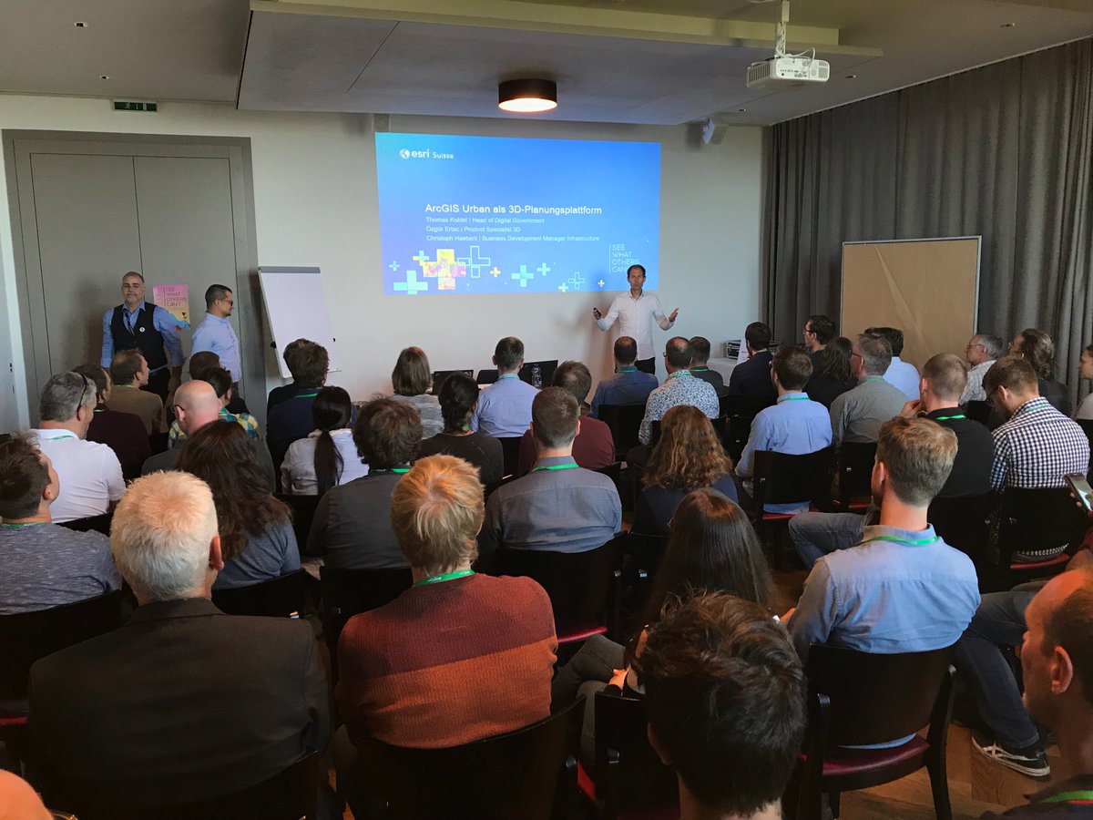 esrischweiz's tweet image. "GIS auf dem Gurten: Das war der #EsriTechDay 2019." - Am 3. September kam die Schweizer GIS-Welt auf dem Berner Hausberg zusammen. Eindrücke und Bilder vom TechDay finden Sie in unserem Nachklapp auf dem #ArcGISBlog: bit.ly/2ZyKMd8