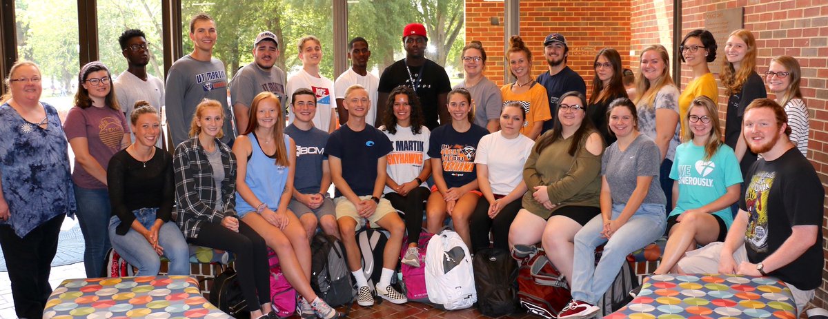 singintnprof's tweet photo. MEET OUR awesome Communications freshman class! #beCommproud #beUTMproud https://t.co/LELSak1cfk