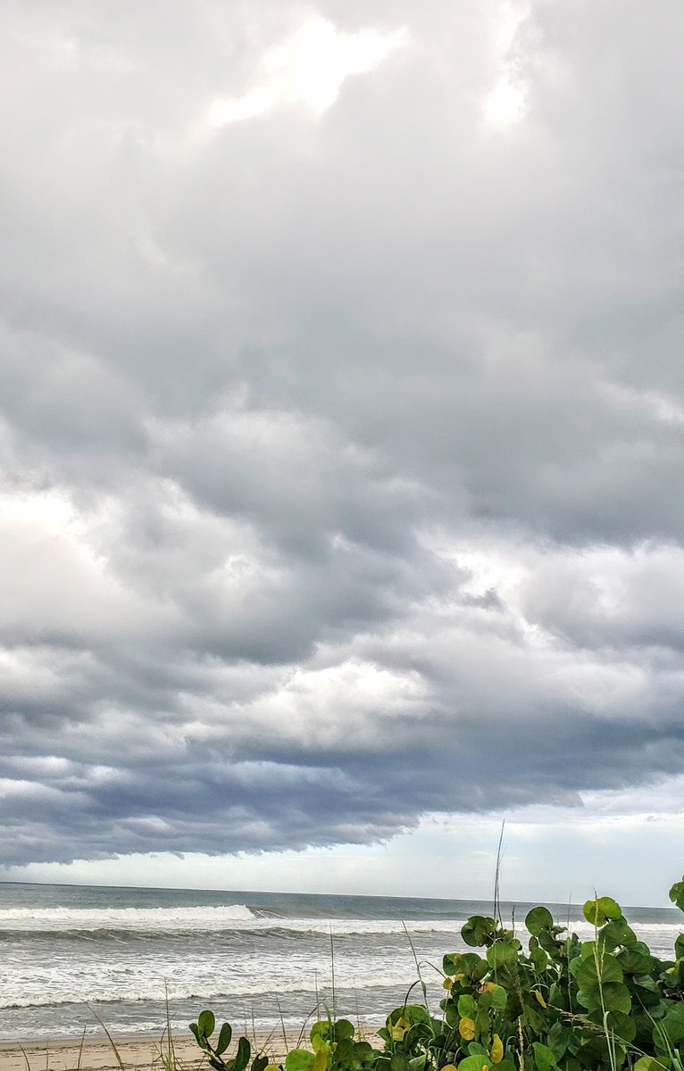 crystianmb's tweet photo. #storm #saltlife #beauty https://t.co/Lz6rlNaCwS