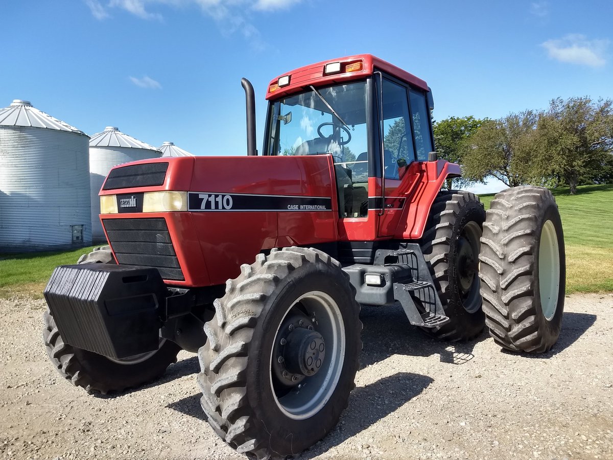 ScottAnderson41's tweet photo. These tractors sell at auction for a landlord on September 16th.  Visit https://t.co/KRAgY2cxY7 for full details.  Retweets appreciated. https://t.co/FHEIhG3scX