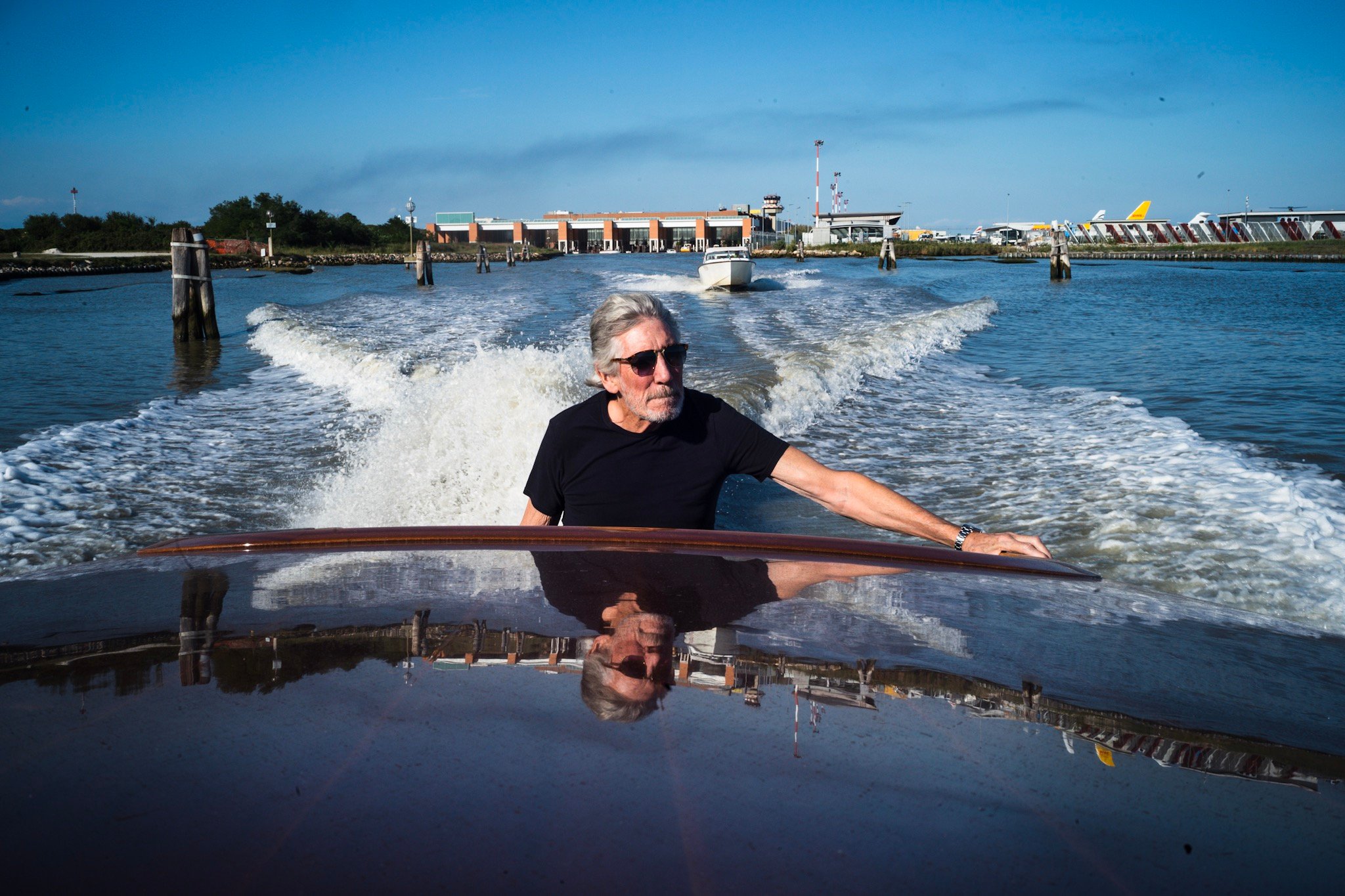 Roger Waters ✊ on X: "Roger arriving at the @la_Biennale (Venice Film Festival). The film Us + Them premieres at the Festival on Friday. https://t.co/BlndQ9dqeV" / X