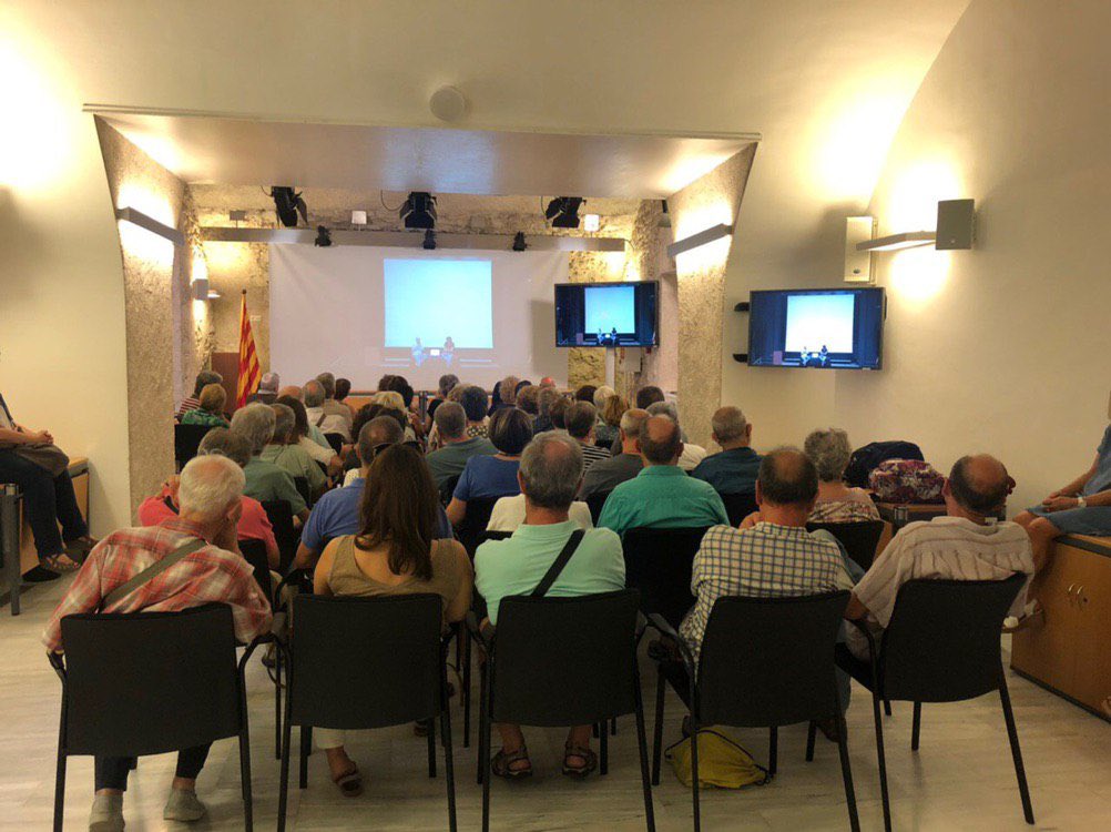 Debat Constituent tweet media