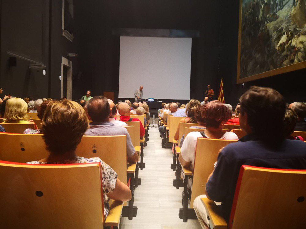 Debat Constituent tweet media