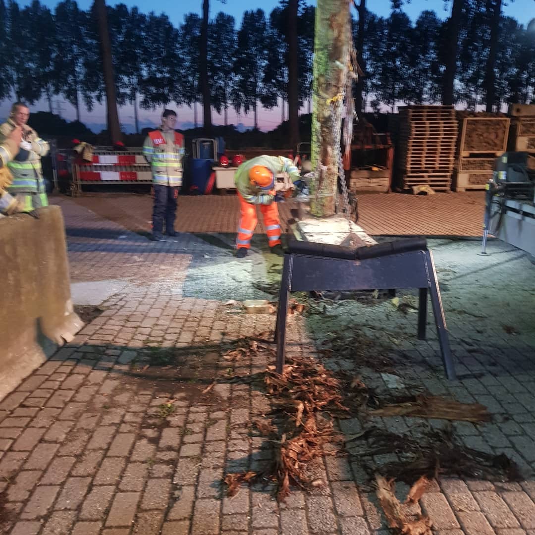 Vanavond weer op pad geweest, praktijkavond bij #brandweer Weesp. Enthousiaste groep collega's en top gewerkt!