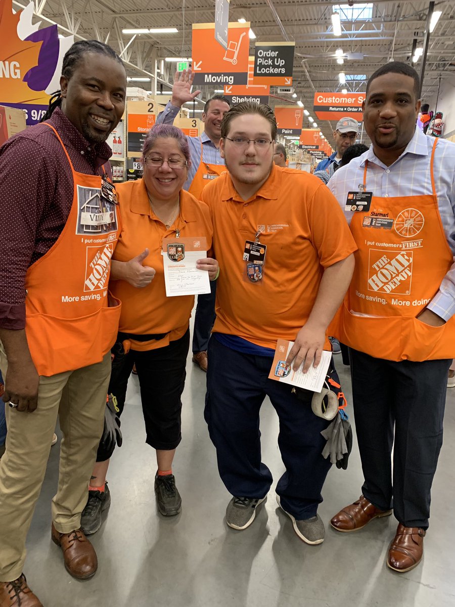 RestoDeborah's tweet photo. 6242 Met Alignment Walk Recognizing Jonathan &amp; Donna for Awesome Performance &amp; A Special Thank You to SM Steve for Supporting Met on a Daily Basis. #onehomedepot #buildingrelationships @BrandiStephen @RonnieOddo @DLapshan @williams2_e https://t.co/55Gj8vgAxC