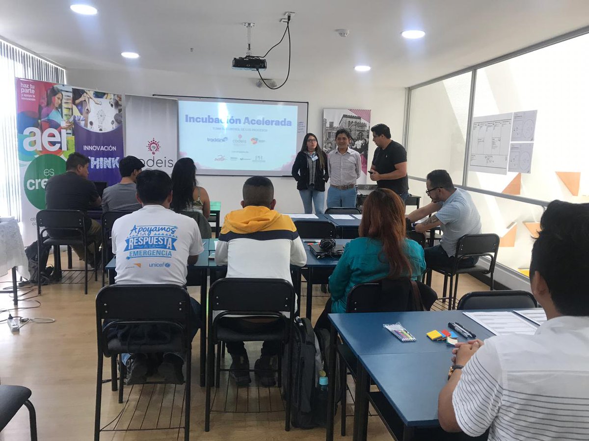 Arrancamos con el reto #TrackLink. Nuestro fundador de CODEIS Francisco Abad, junto a Edgar Toapanta gerente de innovación de Tracklink les dan la bienvenida a los finalistas del reto.
#innovacion #innovation #emprendimiento  #Codeis #ChangeMakers