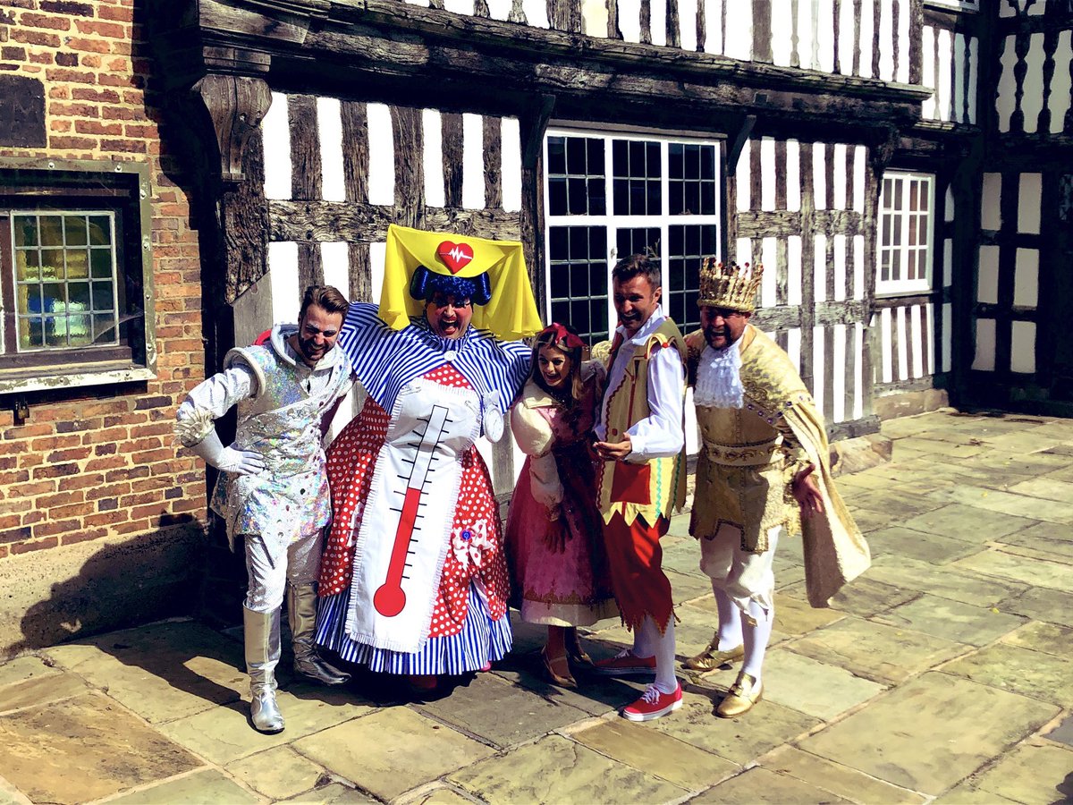 Sorry for the absence! 

Great photos today of <a href="/KaiKaiOwen/">Kai Owen</a> <a href="/Jonny_Wilkes/">Jonathan Wilkes</a> &amp; @Christian2178 getting ready for panto season in Stoke!