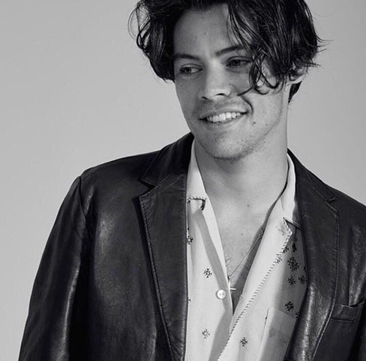 PopCrave's tweet photo. .@Harry_Styles for @TheFaceMagazine. (📸: Collier Schorr) https://t.co/zD4rpgEfPS