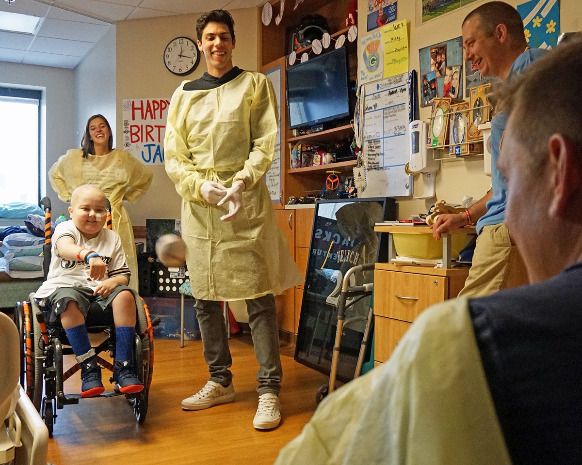 childrenswi's tweet photo. Today, MVP @ChristianYelich stopped by the hospital to hang out with some of our MVPs (Most Valuable Patients). Jack has been in the hospital since May 19 and watching the Brewers on TV has brought him comfort. Thank you, Christian, for bringing smiles to our kids’ faces. https://t.co/gQuGhrgSCk