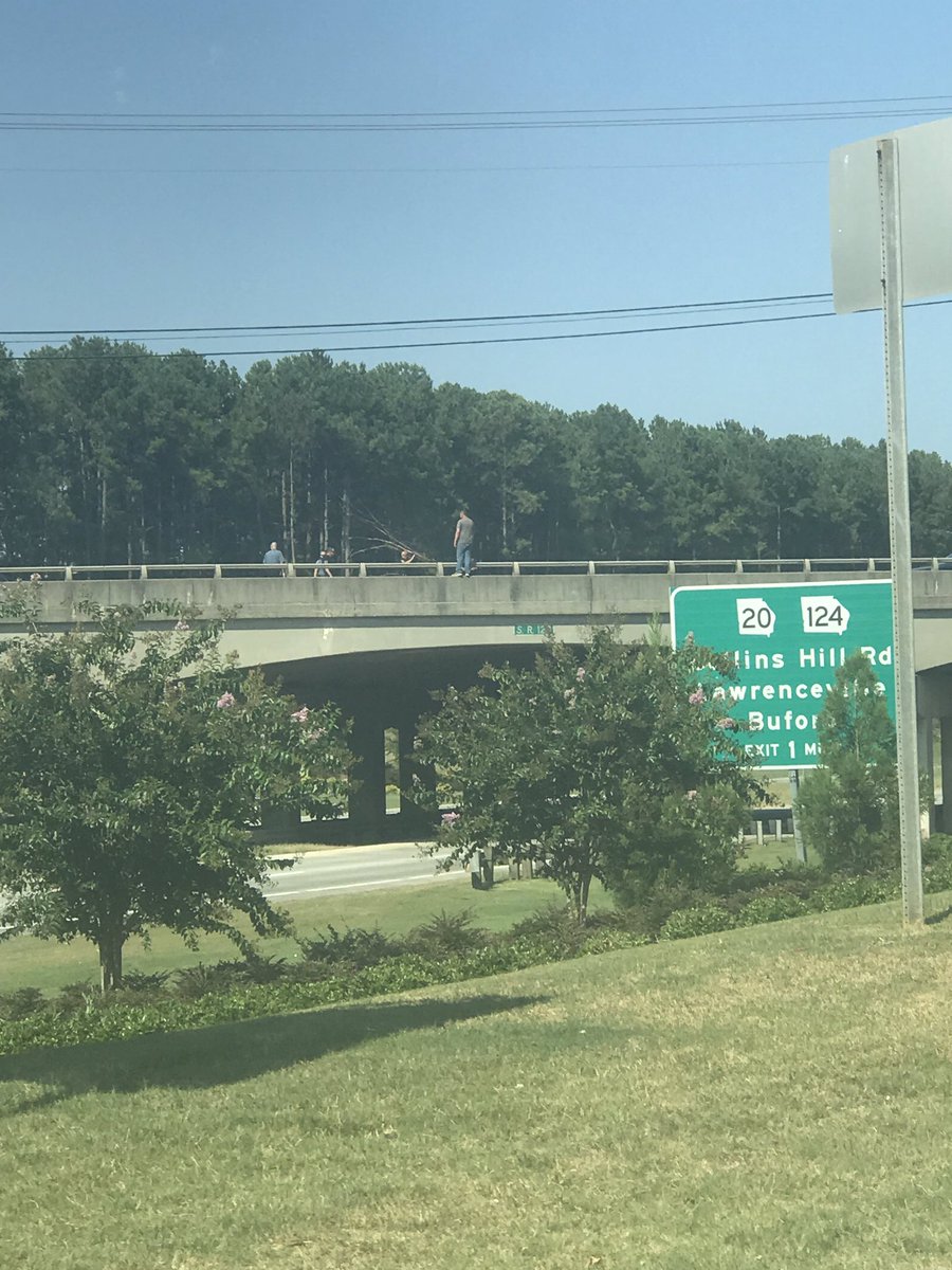 abbz1790's tweet photo. @wsbtv there was a man standing on the 120 overpass over 316 trying to jump about 15 minutes ago https://t.co/lfJJuxo6RV