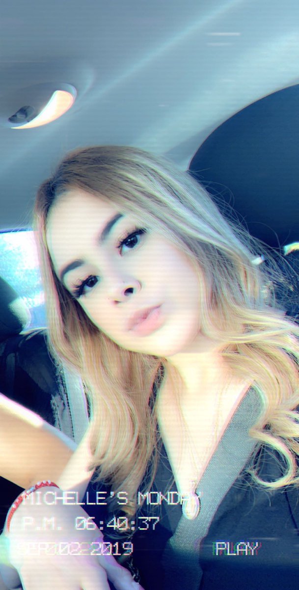 chrriesjimin's tweet photo. hii! these are the only cute ones I have ( this are my birthday pictures that I like lmao ) #selfieforsam @samifrommiami https://t.co/KvdVPUAsIp