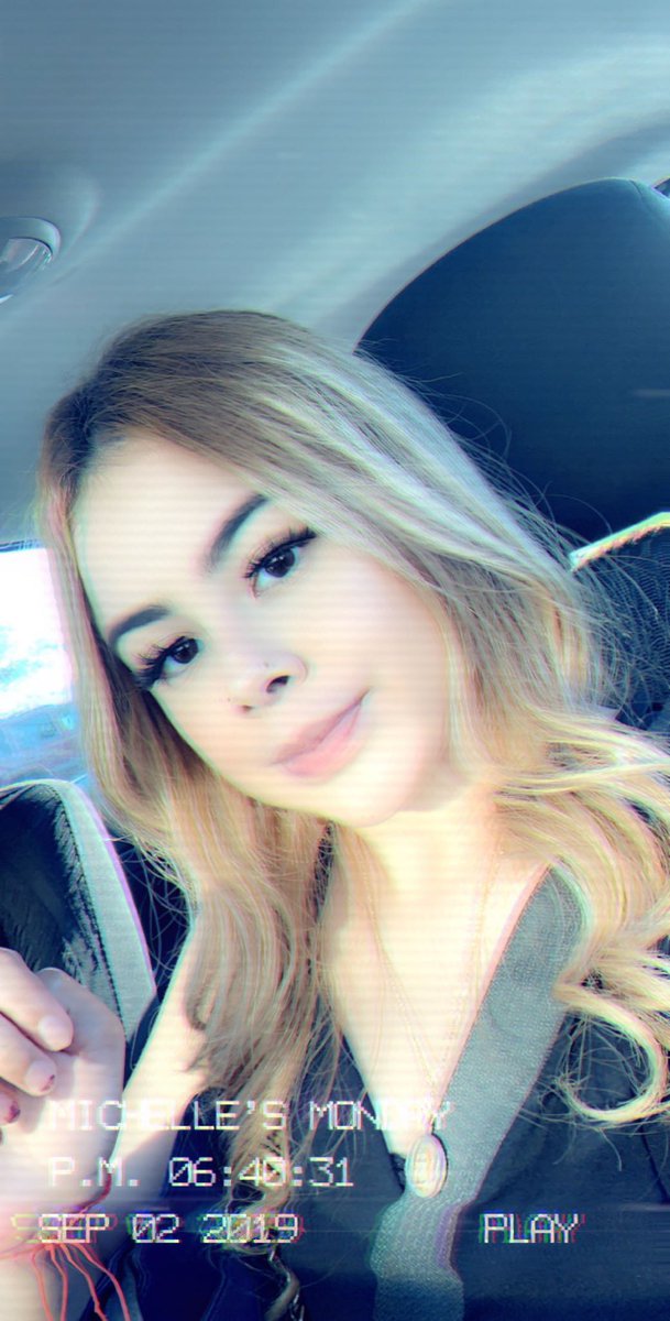 chrriesjimin's tweet photo. hii! these are the only cute ones I have ( this are my birthday pictures that I like lmao ) #selfieforsam @samifrommiami https://t.co/KvdVPUAsIp