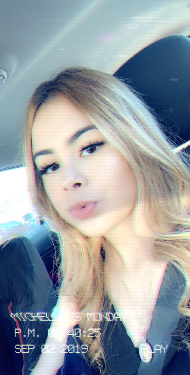 chrriesjimin's tweet photo. hii! these are the only cute ones I have ( this are my birthday pictures that I like lmao ) #selfieforsam @samifrommiami https://t.co/KvdVPUAsIp