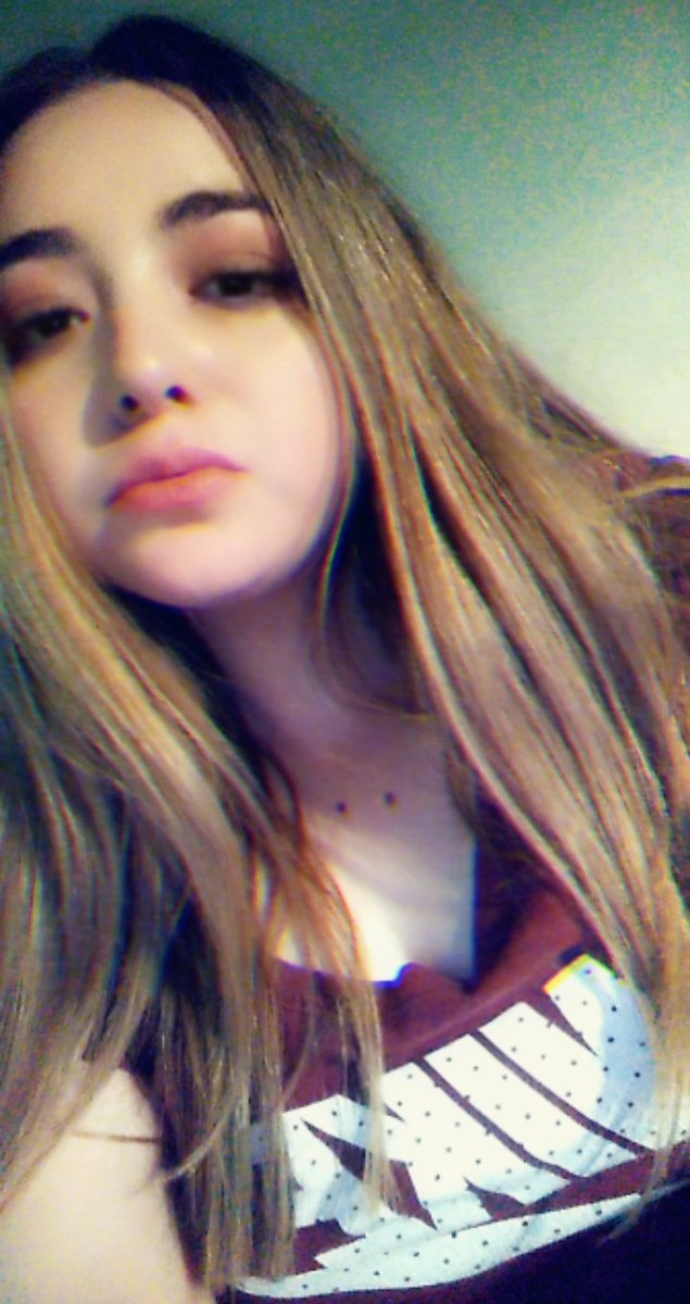 cb97xcv's tweet photo. Siempre tarde pero bue, igual son de hace mucho jajaja @samifrommiami tkm ❤️
#selfieforsam https://t.co/z0UdFEaZ1E