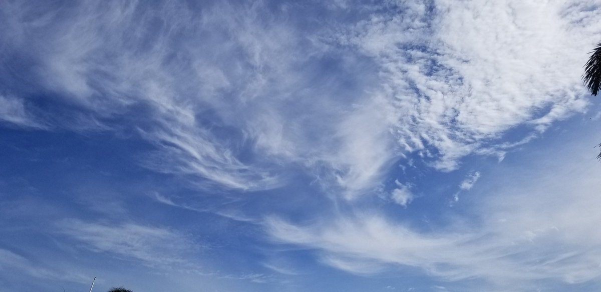 cjselitesuits's tweet photo. Swirly clouds from the post hurricane winds #wutv @GregPostel @parkertwc https://t.co/td5HmFNn1U