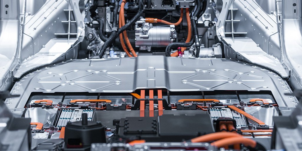 DagneGoodwin's tweet photo. #TempWorkers...what have they done? A lot. @kellyservices temp workers are engineering EVs of the future and making the batteries that power them. #BecauseOfTemps driving is changing for the better! https://t.co/9W9JLwXV8m https://t.co/pfZRiQHqOx