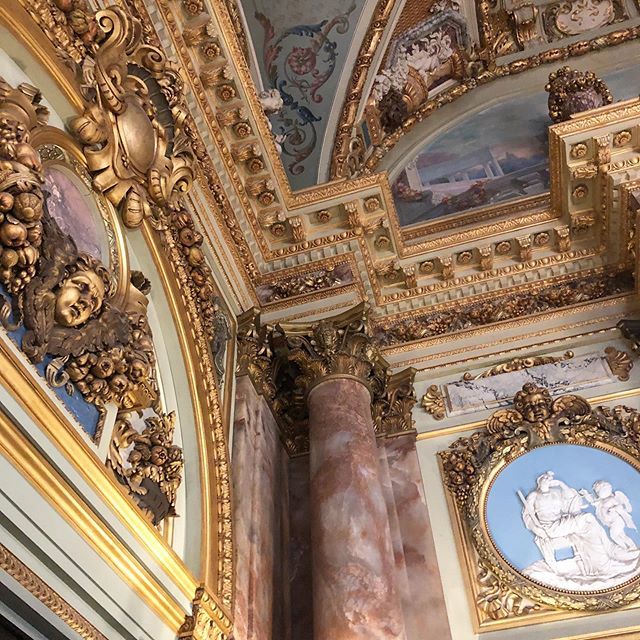 plbhalbert's tweet photo. It’s never too much #thebreakers #vanderbilt #newportmansions #richardmorrishunt #julesallard #ogdencodman #gildedage #newportri #rhodeisland #interior #ceiling #baroque #gold #wedgwood #marble #interior #decoration #design #architecture #corneliusvander… https://t.co/kan4W8iALg https://t.co/IGaXw7S3Ck