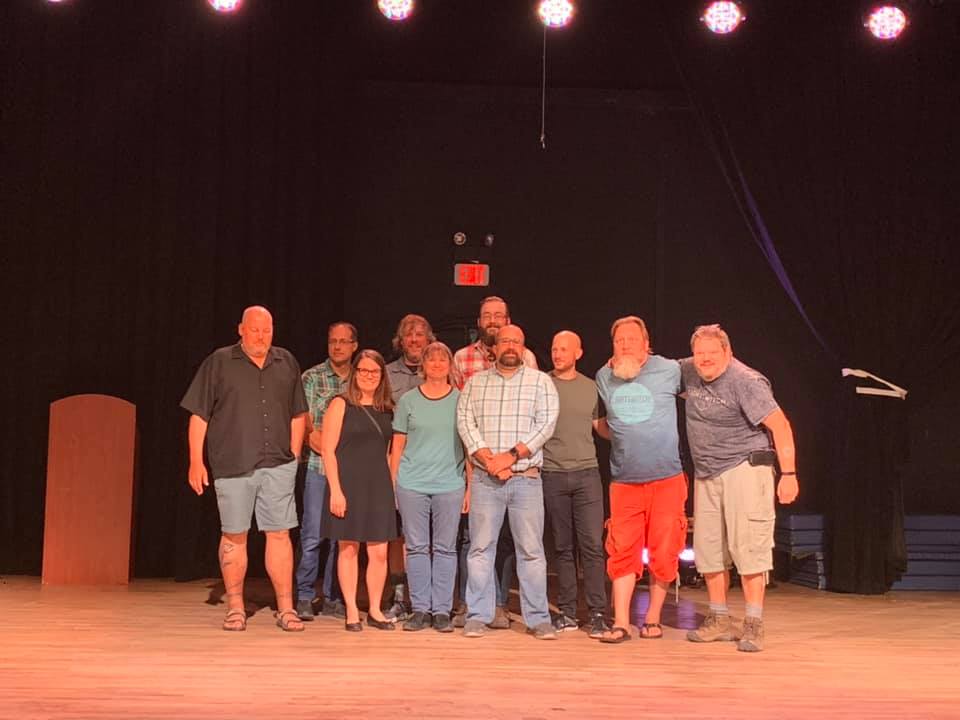 VVSFriends's tweet photo. This wonderful group of humans lit up Brady Hall yesterday. It was a labor of love and a giant gift of kindness! Thank you John Featherstone, Kathy Mervis Featherstone, The Lightswitch Team, Donny LoDico &amp; Video West, Eric Loader &amp; Elation, Tammy Smith and Hailey Featherstone! https://t.co/OOYAlN7fmd