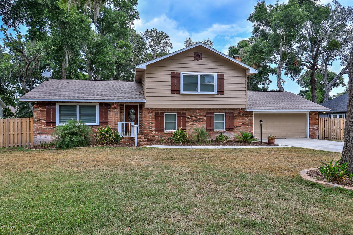 jo_ledbetter's tweet image. Fall in love with this 3 BD/ 3 BA in Ormond Beach. Call, text or direct message me for more info.  cpix.me/l/80507579