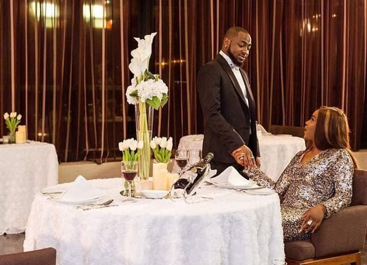 OnyemaAbuchi's tweet photo. THE UNCOMMON LOVE
Hear me now,
Oh you special woman!
An angel that dwells among humans
The dreams of every meaningful man
The gift in the epistles of Romans
The promise of God to every man
.
.
A Thread👇
@iam_Davido
#BBNaija
#UncommonLove
#LoveBird💖 https://t.co/kaYgC3iSO2